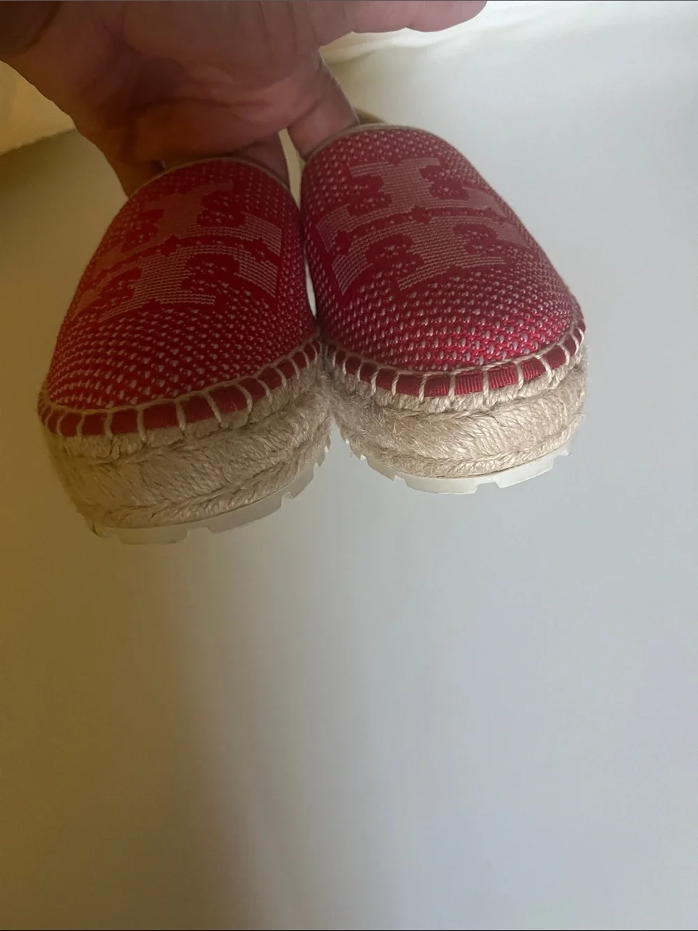 Women’s Size 8.5 M Tory Burch Red Logo Slip-On Espadrilles
